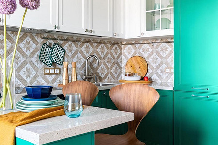 Здесь ярко: цветная квартира в Санкт-Петербурге для семьи с ребенком