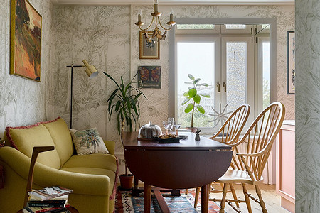 Аутентичная квартира дизайнера в типовом московском доме