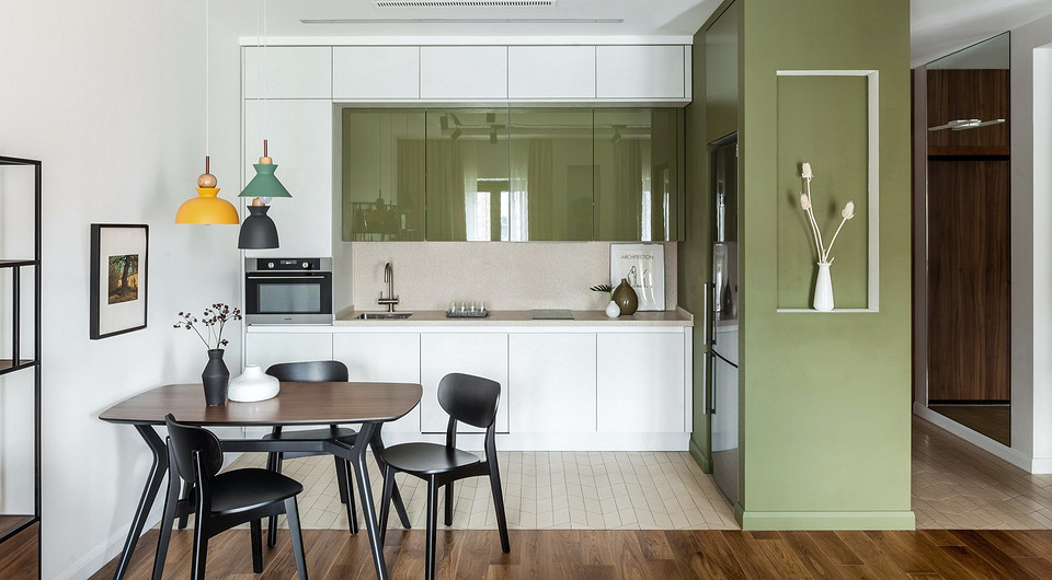 Квартира-мечта для арендатора: нетипичный скандинавский интерьер с яркими акцентами