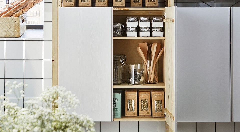 Захочется повторить: 8 идей для бюджетной переделки шкафа-комода «Ивар» от ИКЕА