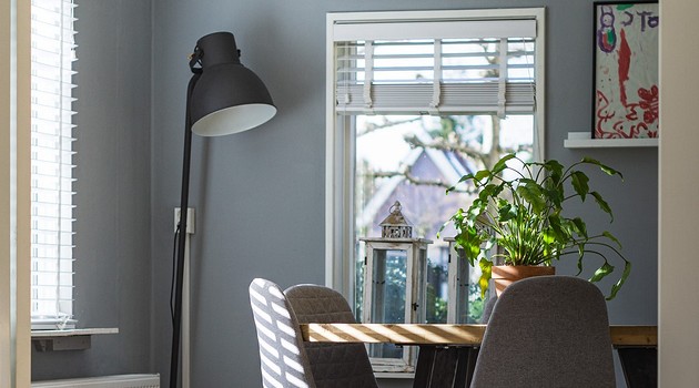 Улучшаем воздухообмен в квартире: 6 правил выбора приточного клапана для окон и обзор 2 видов стеновых клапанов