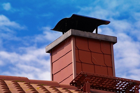 Как своими руками почистить дымоход от сажи