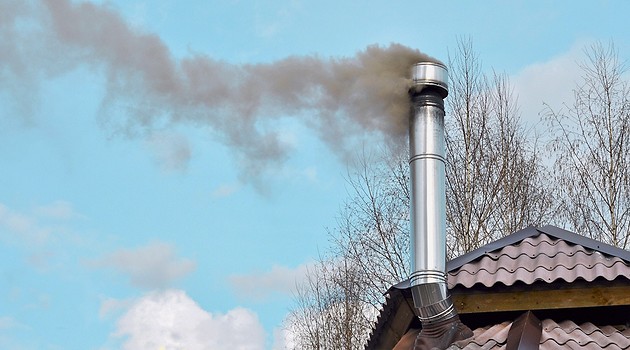 3 простых правила, которые помогут поддерживать чистоту дымохода и избежать возгорания сажи