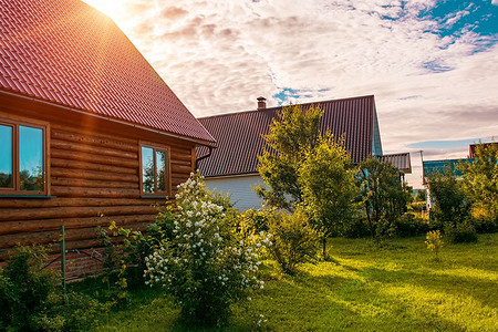 Наводим порядок на дачном участке после зимы: 4 важных дела