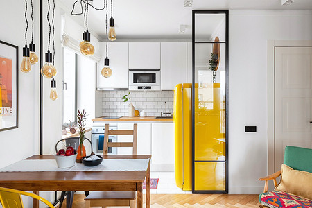 Типовая однушка 32 кв. м, которую превратили в светлую студию со спальней и гостиной