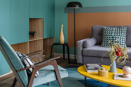 Непривычный скандинавский стиль: квартира в Москве с арт-объектами и колор-блоком