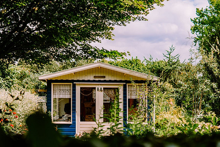 6 полезных и красивых идей для очень маленькой дачи