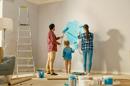 Как обновить ремонт своими руками за месяц отпуска: план из 4-х шагов