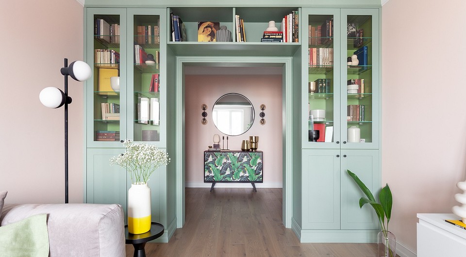 Трехкомнатная квартира в типовом панельном доме в нежных тонах