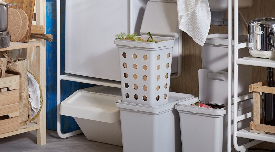 Где организовать дома сбор мусора: 12 подходящих мест в квартире