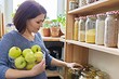 Как хранить яблоки в домашних условиях: 3 верных способа для вашего урожая