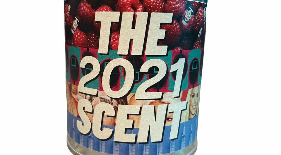 «Игра в кальмара», вакцинация, TikTok и #FreeBritney: выпустили свечу, которая пахнет главными трендами 2021 года