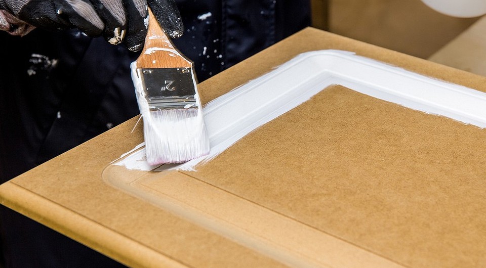 7 частых ошибок при перекраске кухонных фасадов 7 частых ошибок при перекраске кухонных фасадов