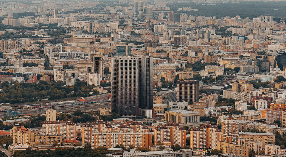 Россияне определили самые дорогие мегаполисы в стране
