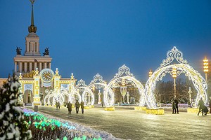 Более миллиона лампочек: как украсят к Новому году ВДНХ в Москве