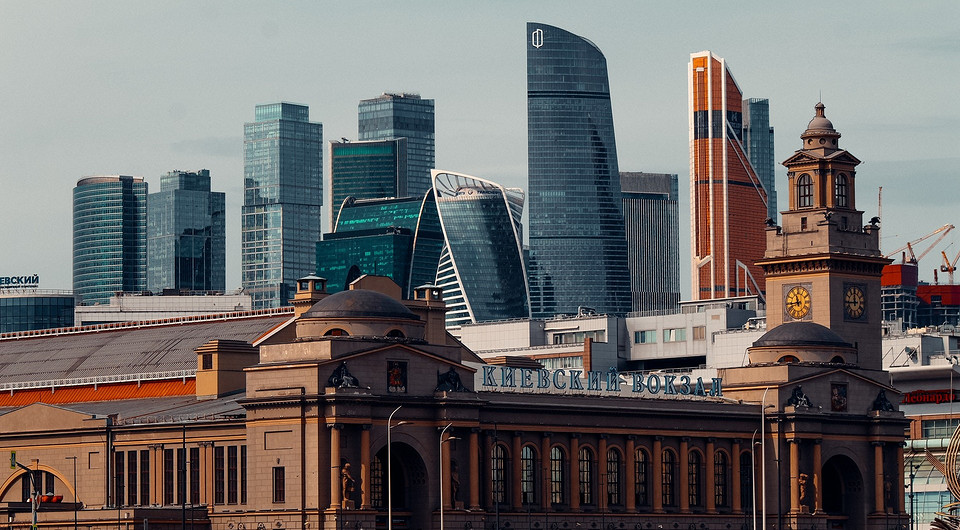 Эксперты выяснили, в каких регионах чаще всего ищут недвижимость жители столиц