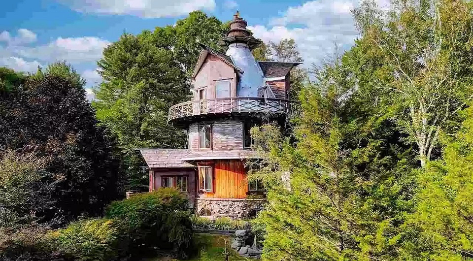 Дом-«башня»: в США продали необычное жилье