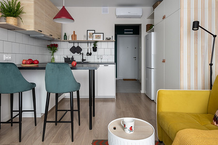 Маленькая и яркая студия 22 кв. м с бюджетными решениями, которые выглядят круто