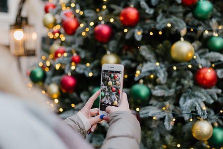 Как только додумались? 5 классных и необычных идей новогоднего декора из TikTok