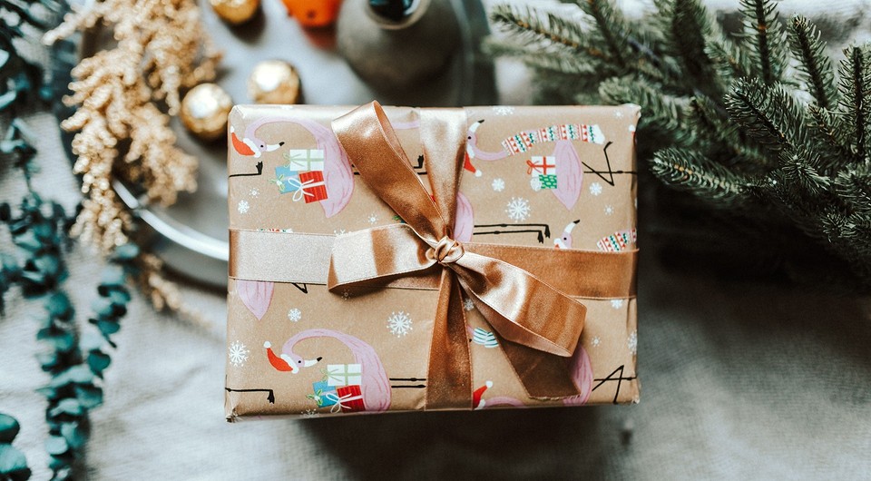 Упаковка подарков к Новому году: 7 отличных идей