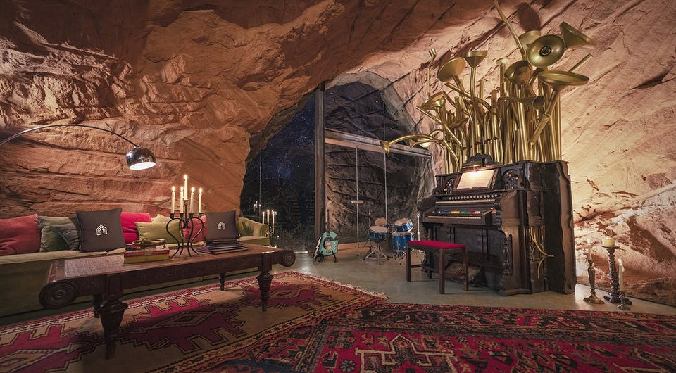 В США можно арендовать пещеру Гринча-похитителя Рождества В США можно арендовать пещеру Гринча-похитителя Рождества