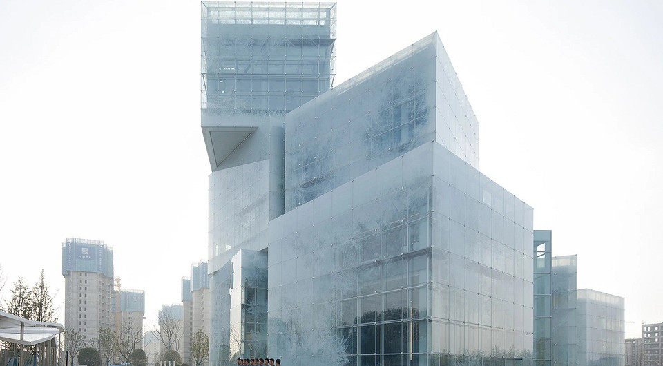 Кубики льда: в Китае представили необычное общественное здание