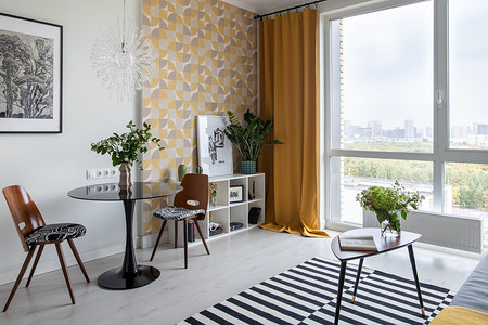 Стильная студия с винтажной мебелью для сдачи в аренду