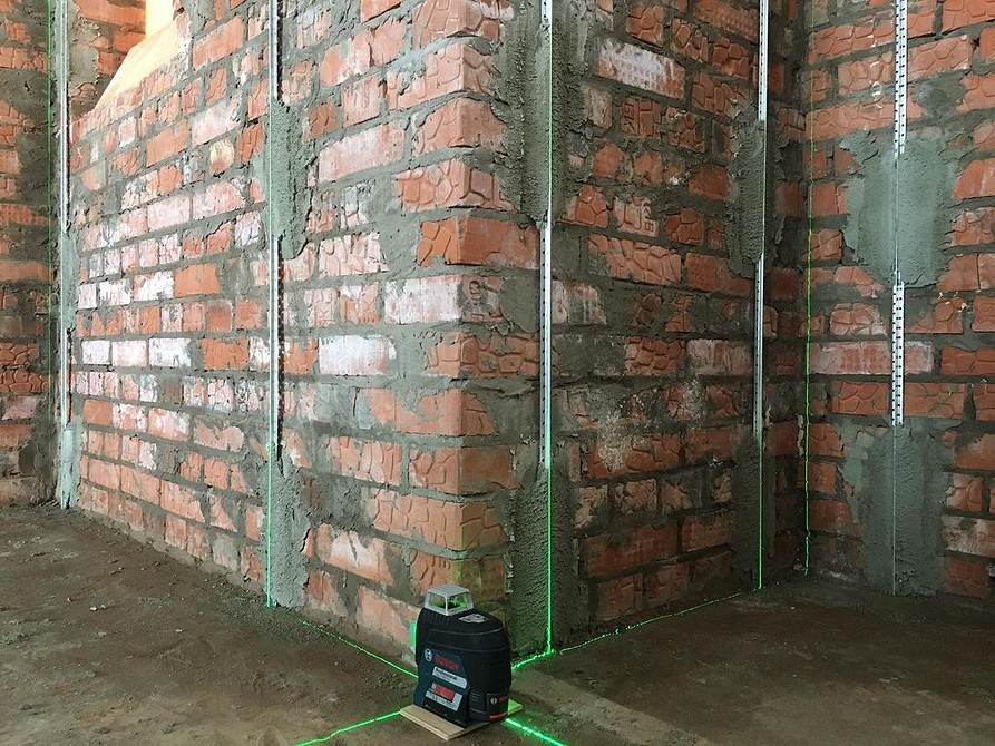 Установка маяков для штукатурки стен – пошаговая технология