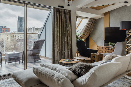 Квартира-мансарда с балконом на крыше