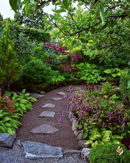 Никаких покрышек: 6 идей для оформления сада с заботой о природе