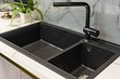 Черная раковина в интерьере кухни и ванной (56 фото)