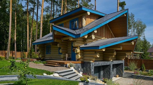 Как в сказке: домик-дача из дерева в Среднеуральске