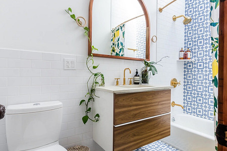 Быстро и красиво: 6 бюджетных способов освежить интерьер ванной