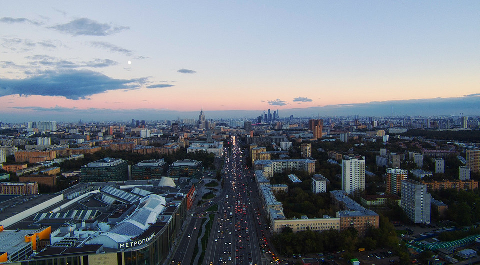 Продать квартиру в регионе и переехать в Москву: аналитики подсчитали, насколько это выгодно