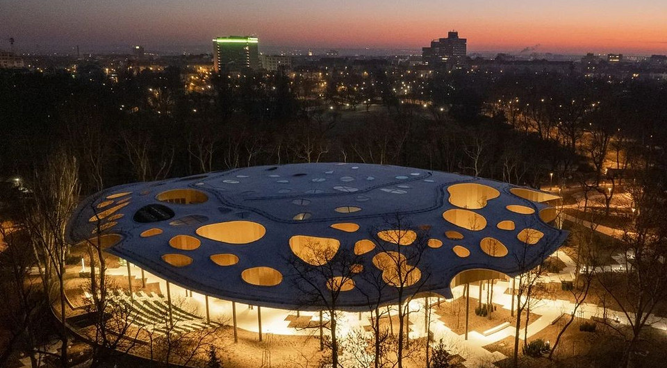 Здание-гриб: необычный музей музыки открылся в Венгрии