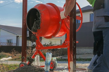 Как сделать бетон: правильные пропорции и инструкция по замешиванию