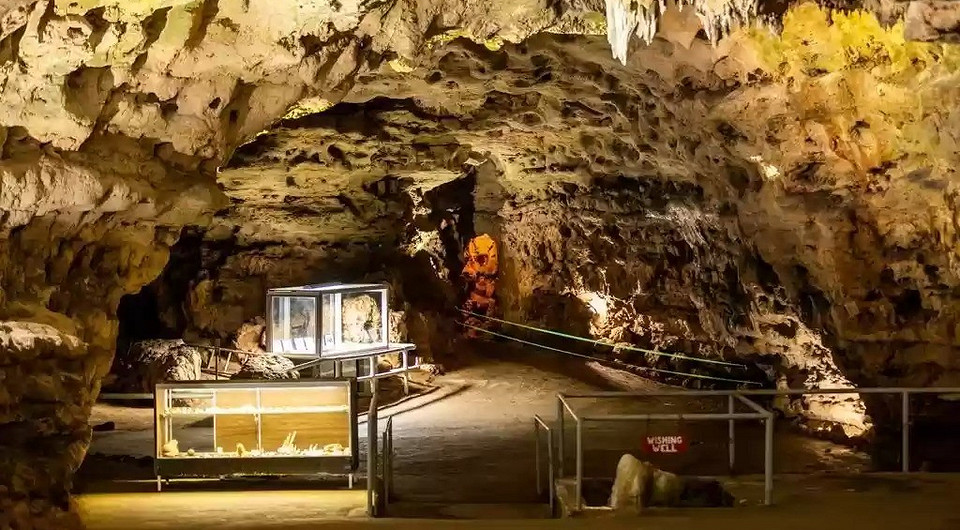 Дом с подземной пещерой: в США продают уникальное жилье за 264 млн рублей