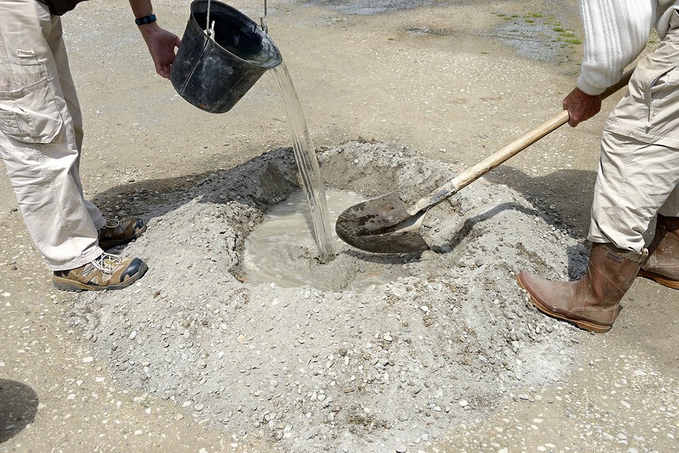 Как развести цемент с песком для фундамента