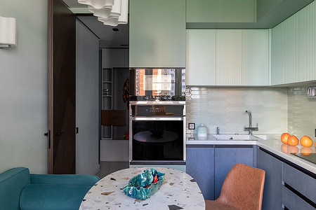 До и после: яркая трехкомнатная квартира в типовом панельном доме для семьи