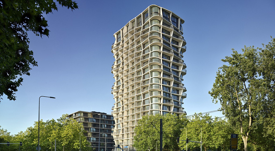 Оригинальный жилой дом: башня с волнистым фасадом