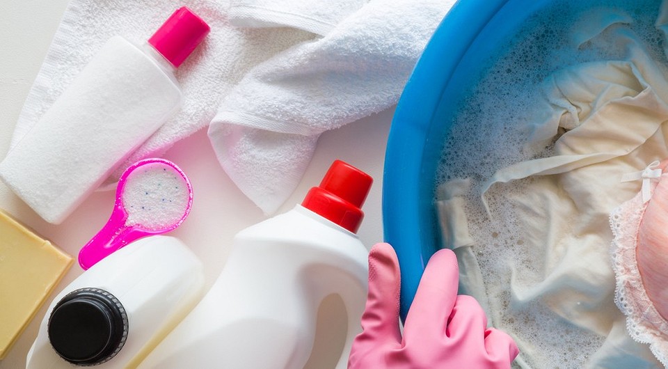 Как отстирать ручку с одежды: 15 работающих способов