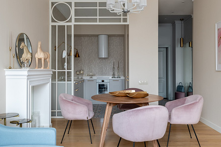 Светлая и уютная: квартира 51 кв. м с кухней в нише и отдельной спальней