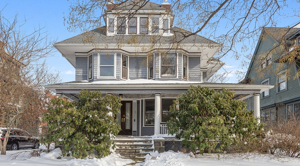 В Нью-Йорке продается дом из фильма «Стажер» с Робертом Де Ниро и Энн Хэтэуэй в главных ролях