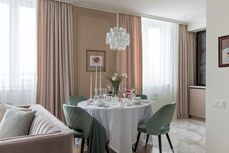 Нежные цвета и яркие акценты: уютный интерьер квартиры