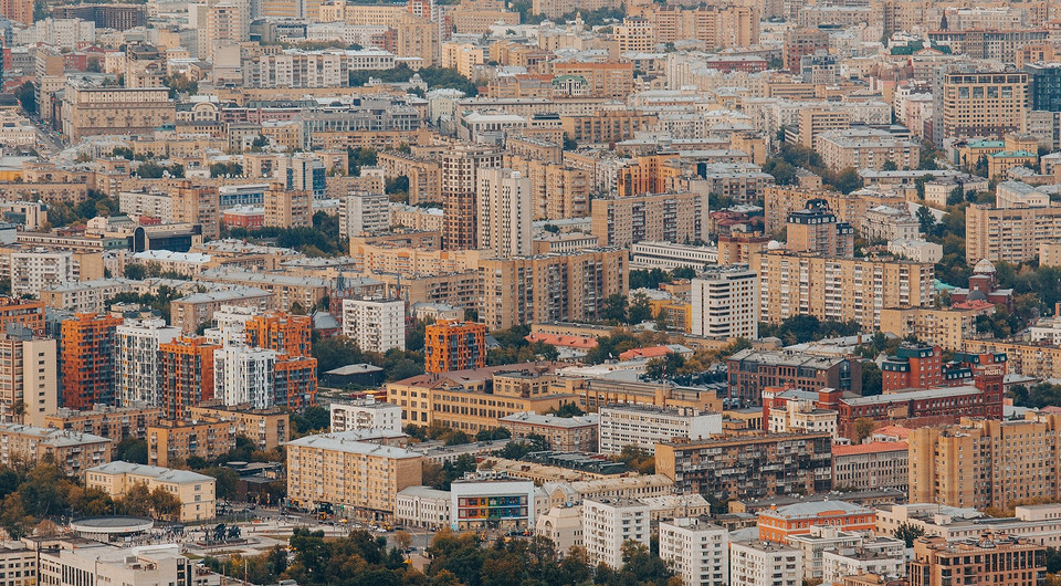 Россияне рассказали, почему они недовольны услугами ЖКХ и состоянием подъездов