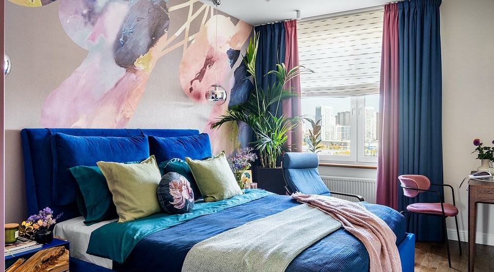 Долой стереотипы: 6 красивых спален, где использовали яркие цвета