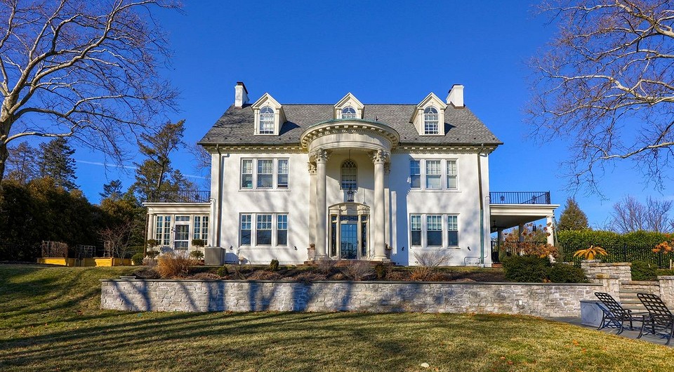 Дом детства певицы Тейлор Свифт продали в США