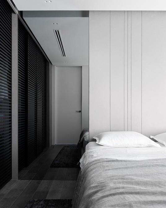 Дизайн гостиной в черно-белых тонах: современные варианты (81 фото)