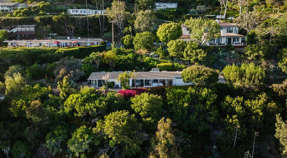 Звезда «Ла-Ла Ленд» Эмма Стоун выставила на продажу дом в Малибу