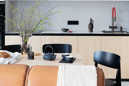 Из трех комнат — четыре: минималистичная квартира в Минске для семьи 